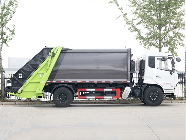 东风天锦12方-14方压缩式垃圾车