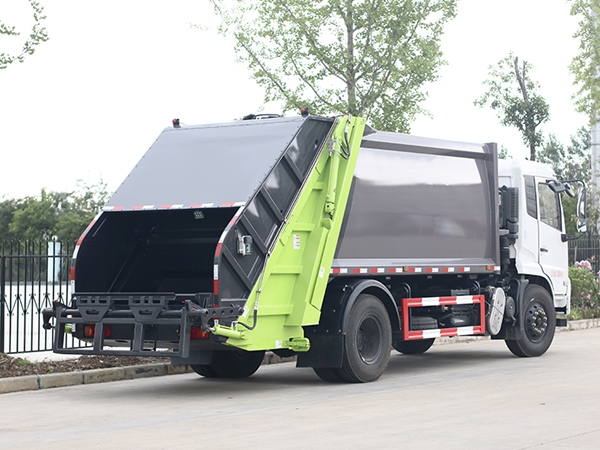 东风天锦12方-14方压缩式垃圾车