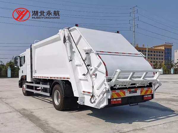 东风多利卡D9纯电动12方压缩式垃圾车