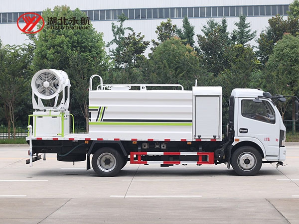 东风凯普特抑尘车(方箱)