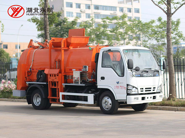 庆铃五十铃600P餐厨垃圾车