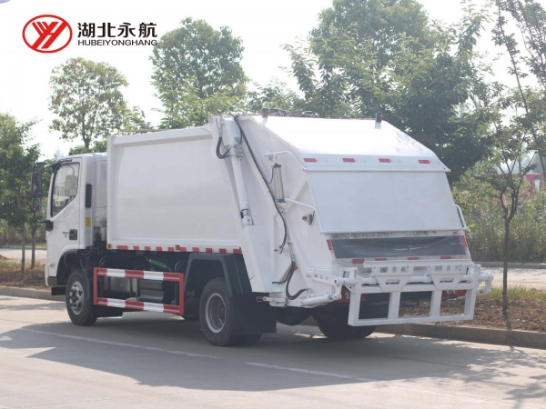 福田欧马可6-8方压缩式垃圾车