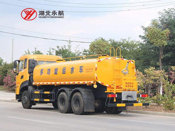 东风天龙后双桥洒水车