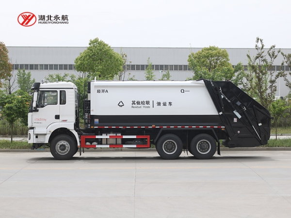 陕汽轩德翼3后双桥18方压缩式垃圾车