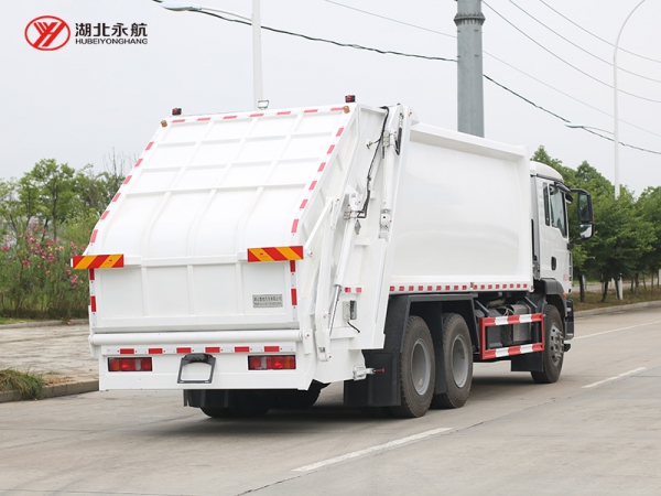 重汽汕德卡后双桥20方压缩式垃圾车