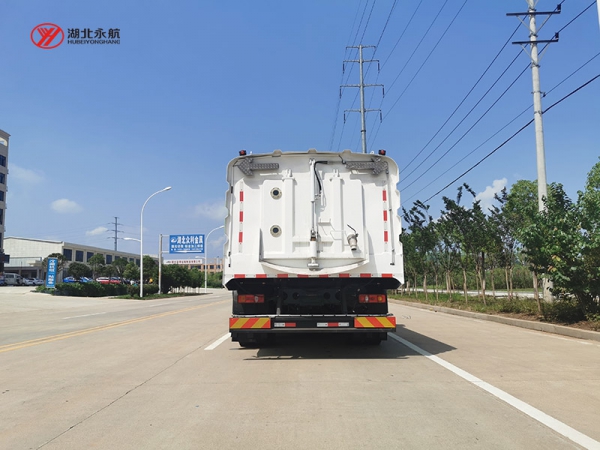 东风华神纯电动洗扫车