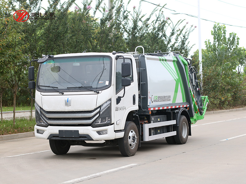 远程纯电动6方压缩式垃圾车