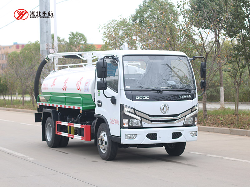 东风小多利卡D6吸粪车