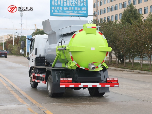 东风小多利卡D6餐厨垃圾车(圆罐)