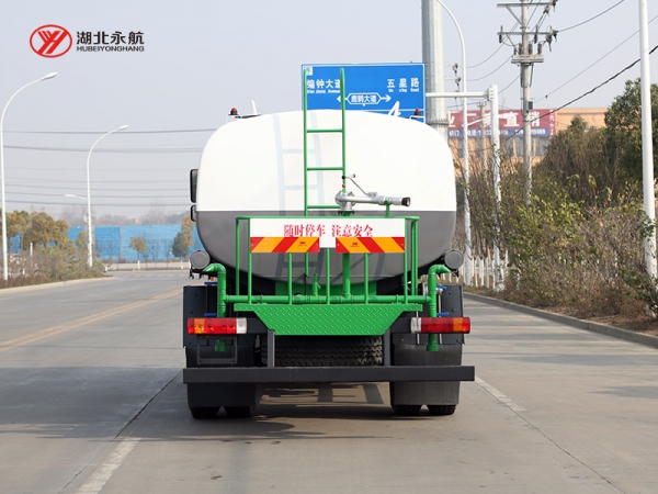 解放J6L洒水车