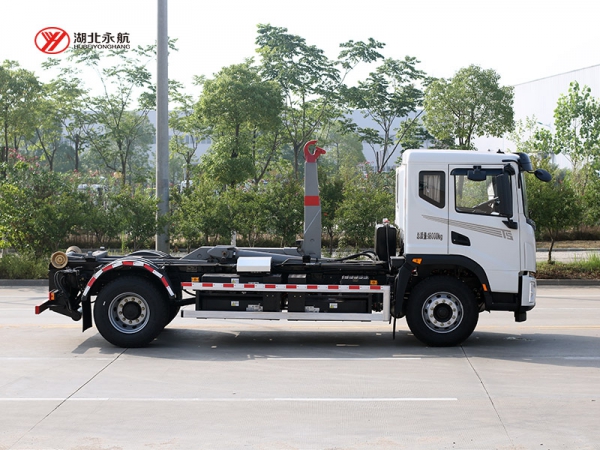 东风华神T5纯电动钩臂垃圾车