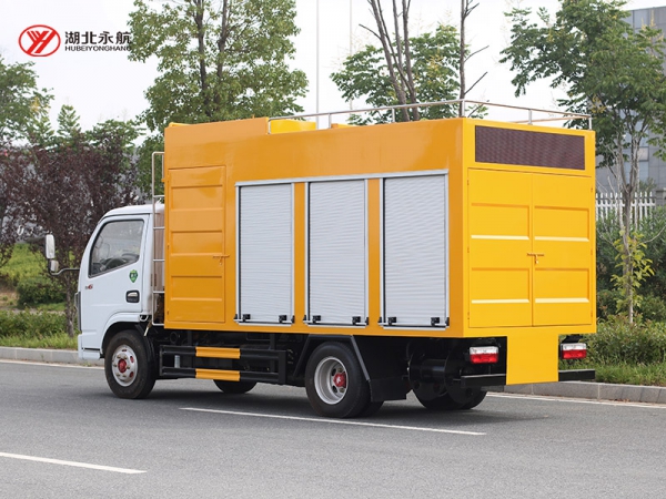 东风小多利卡D6污水净化车