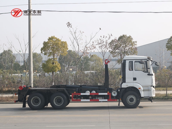 陕汽德龙后双桥新M3000钩臂垃圾车