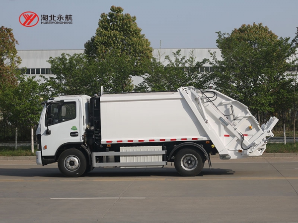 东风凯普特纯电动7方压缩式垃圾车
