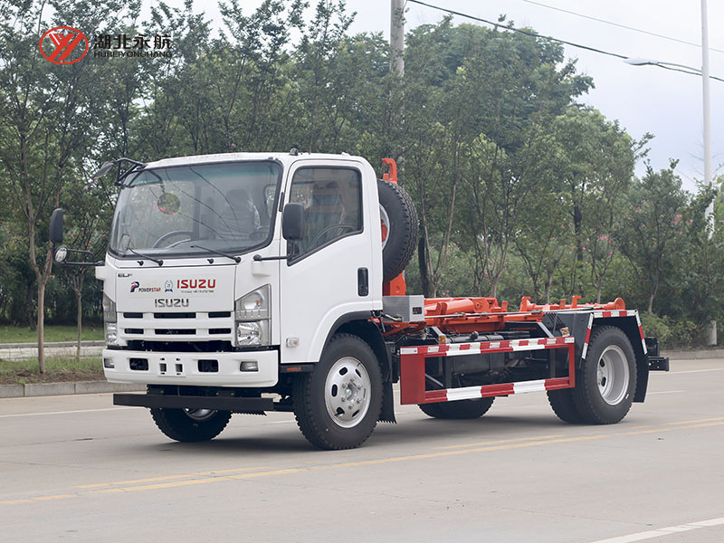 庆铃五十铃700P钩臂垃圾车