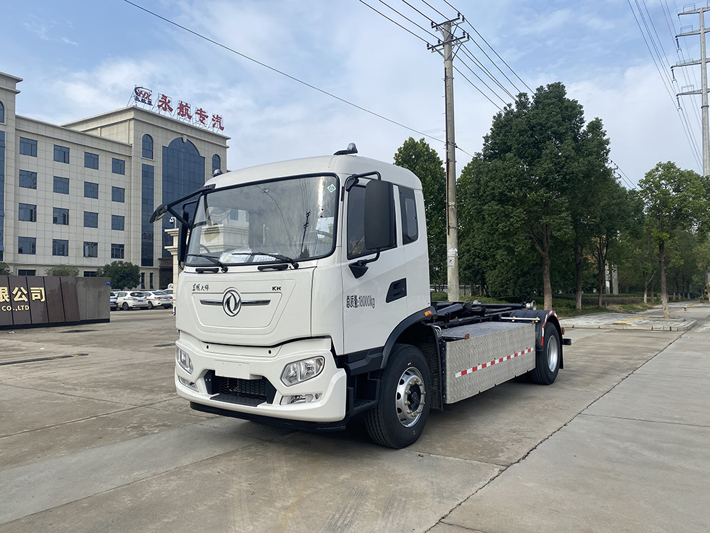 东风天锦18T电动钩臂车