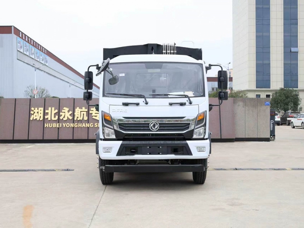 东风压缩垃圾车