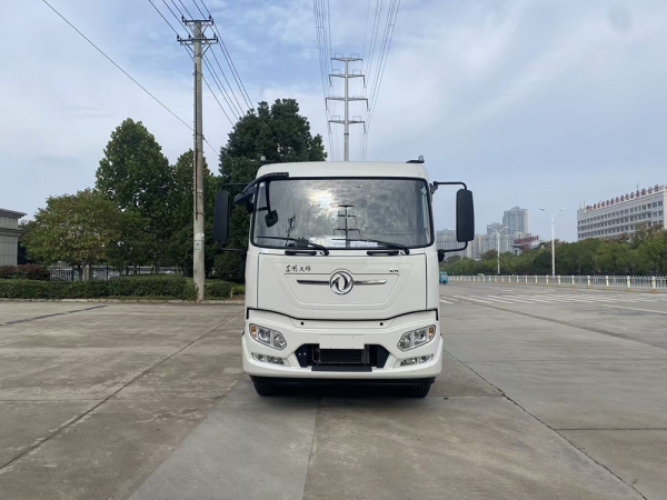东风天锦18T电动钩臂车