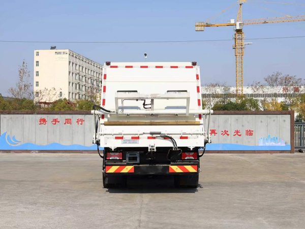 纯电动无泄漏垃圾车