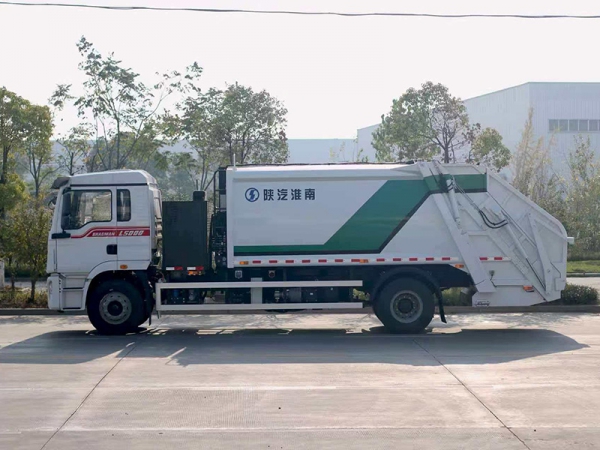 陕汽德龙新能源电动压缩垃圾车
