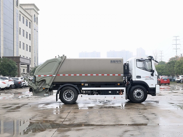 福田瑞沃纯电动压缩垃圾车